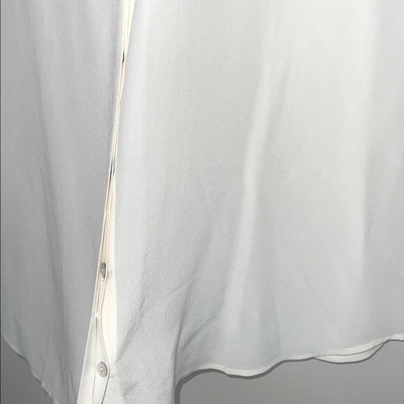 Eileen Fisher Silk Sleeveless‎ Blouse Ivory Button Down Size Medium - Picture 3 of 8